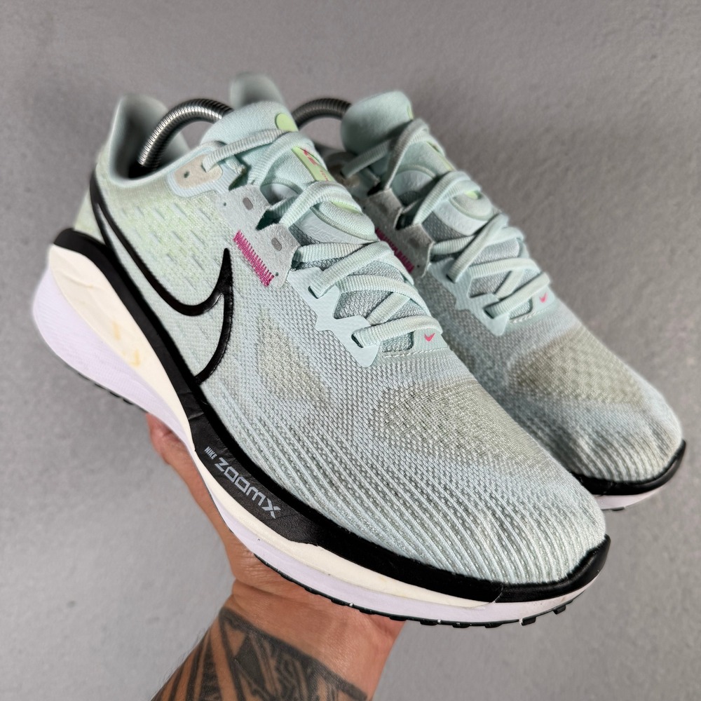Nike Air ZoomX Vomero 17 Mint Green Black Running Shoes FB8502-402 Womens 10
